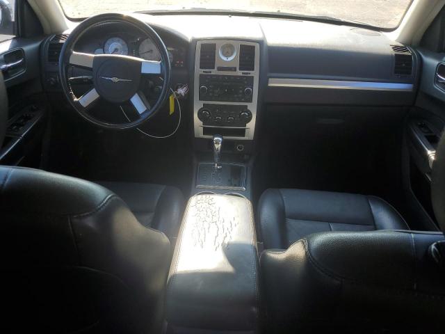 Photo 8 from auction – 2010 CHRYSLER 300 TOURIN with VIN 2C3CA5CV7AH325177