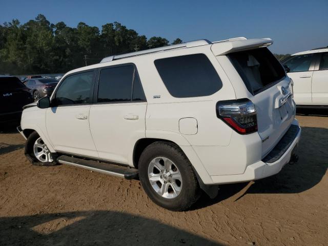 Photo 2 from auction – 2014 TOYOTA 4RUNNER SR with VIN JTEZU5JR7E5067805