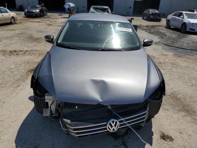 Photo 5 from auction – 2013 VOLKSWAGEN PASSAT with VIN 1VWAH7A39DC141925