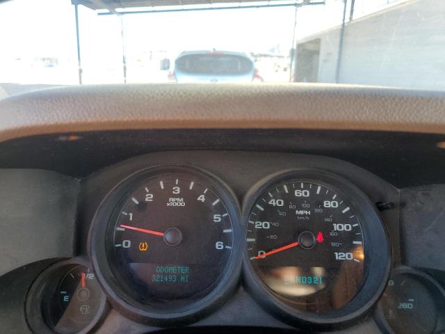 Photo 9 from auction – 2011 GMC SIERRA C15 with VIN 1GTR1TEA0BZ342411