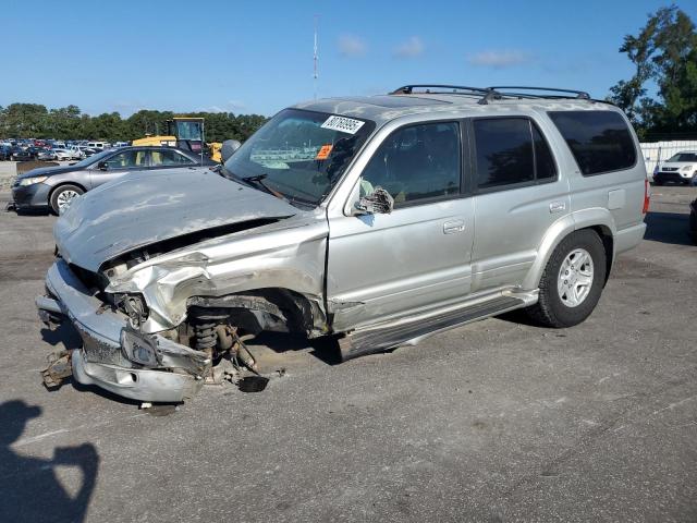 TOYOTA 4RUNNER LIMITED 2000 with VIN JT3GN87R6Y0146213 - Photo from auction