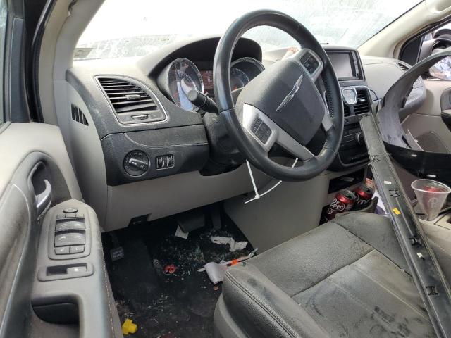 Photo 8 from auction – 2015 CHRYSLER TOWN & COU with VIN 2C4RC1BG1FR740816