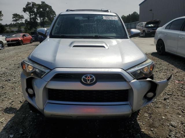Photo 5 from auction – 2018 TOYOTA 4RUNNER SR with VIN JTEBU5JR3J5528820