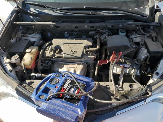 Photo 12 from auction – 2017 TOYOTA RAV4 LE with VIN JTMZFREV4HJ143120