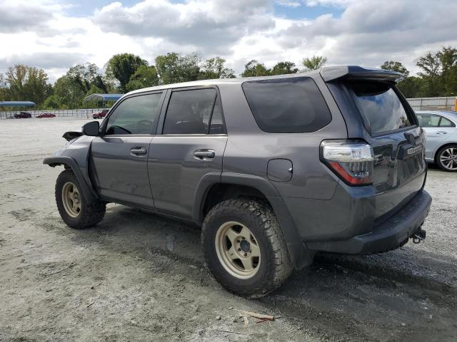 Photo 2 from auction – 2015 TOYOTA 4RUNNER SR with VIN JTEBU5JR2F5264285