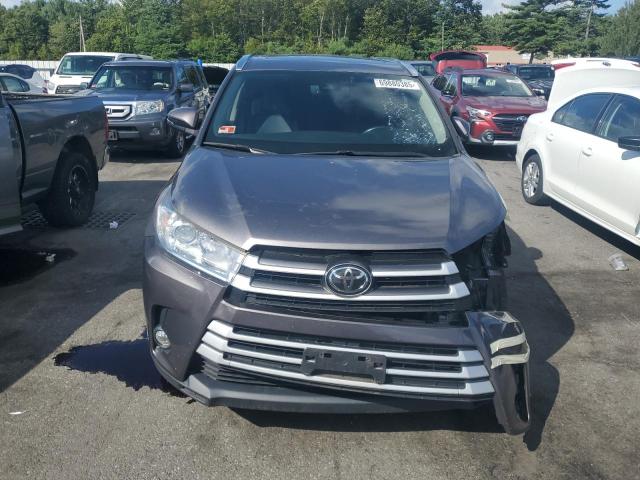 Photo 5 from auction – 2017 TOYOTA HIGHLANDER with VIN 5TDJZRFH3HS450486