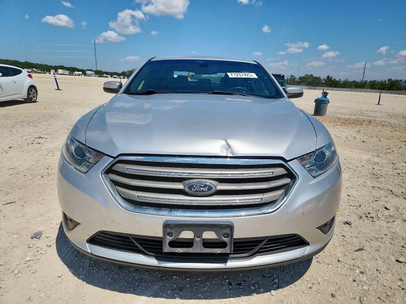 Photo 5 from auction – 2018 FORD TAURUS SEL with VIN 1FAHP2E89JG132648