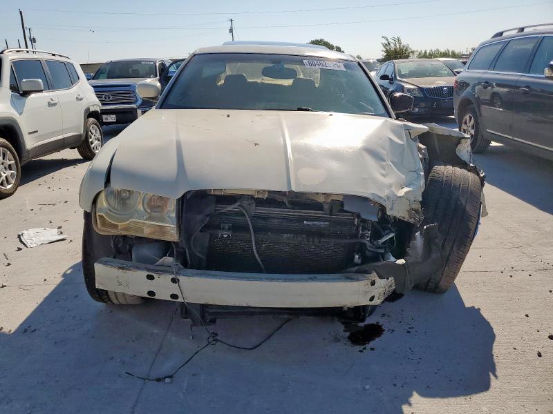 Photo 5 from auction – 2006 CHRYSLER 300 TOURING with VIN 2C3LA53G56H109689