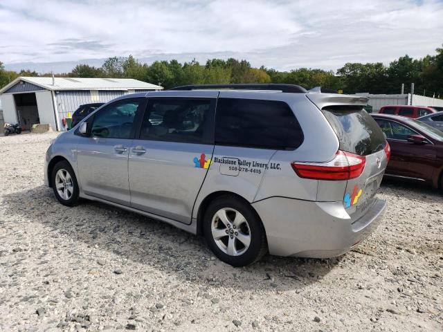 Photo 2 from auction – 2018 TOYOTA SIENNA LE with VIN 5TDKZ3DC0JS921489