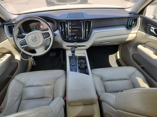 Photo 8 from auction – 2018 VOLVO XC60 T6 with VIN LYVA22RK2JB097432