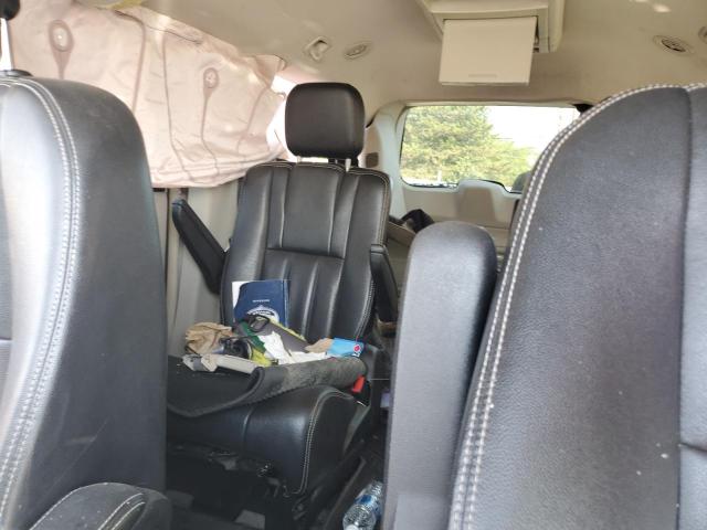 Photo 10 from auction – 2014 CHRYSLER TOWN & COU with VIN 2C4RC1BG8ER441239
