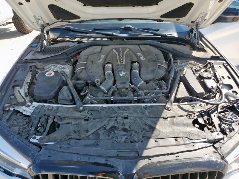 Photo 11 from auction – 2018 BMW M550XI with VIN WBAJB9C54JB034746