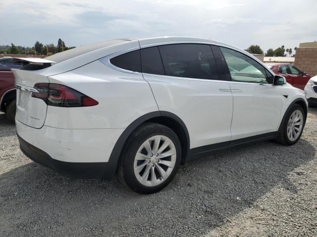 Photo 3 from auction – 2019 TESLA MODEL X with VIN 5YJXCDE2XKF207331