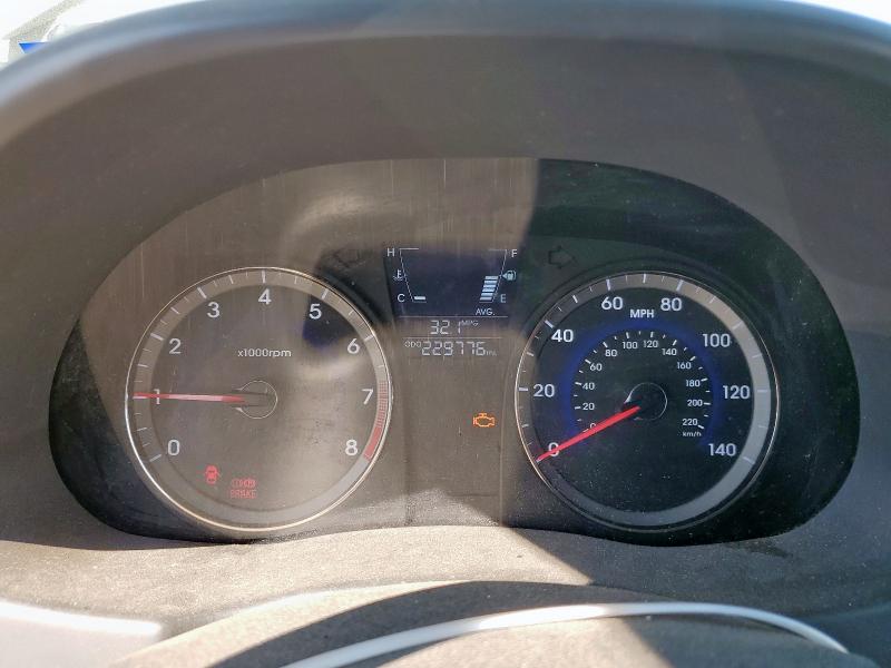 Photo 9 from auction – 2014 HYUNDAI ACCENT GLS with VIN KMHCU5AE4EU168535