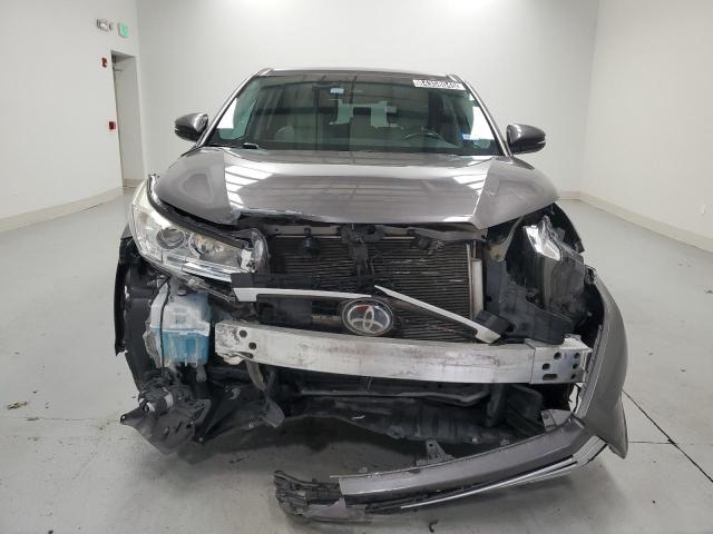 Photo 5 from auction – 2018 TOYOTA HIGHLANDER with VIN 5TDZZRFHXJS252674