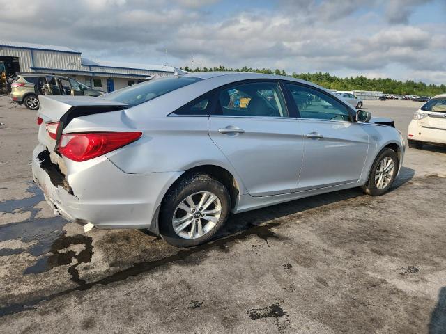 Photo 3 from auction – 2011 HYUNDAI SONATA GLS with VIN 5NPEB4AC1BH249333