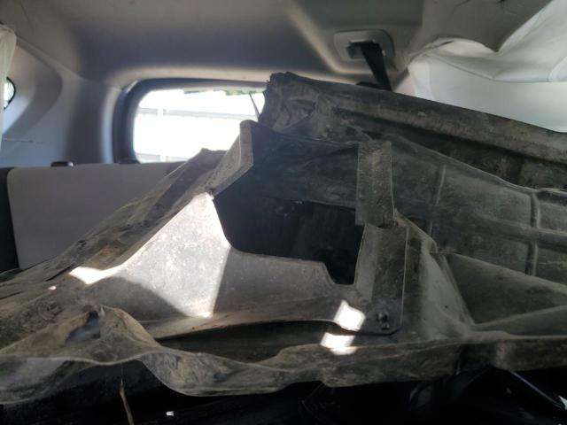 Photo 10 from auction – 2015 TOYOTA RAV4 XLE with VIN 2T3RFREV8FW230307
