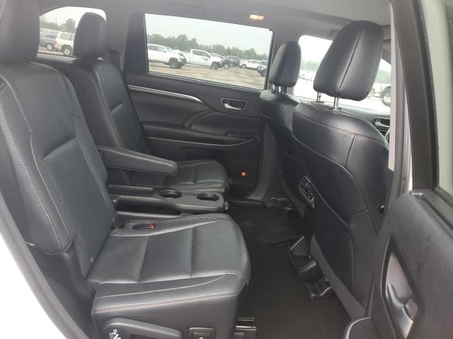 Photo 11 from auction – 2016 TOYOTA HIGHLANDER with VIN 5TDDKRFH9GS308465