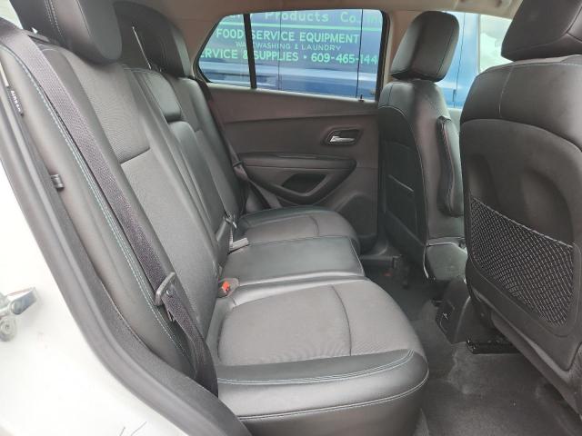 Photo 10 from auction – 2015 CHEVROLET TRAX 1LT with VIN 3GNCJLSB0FL251453