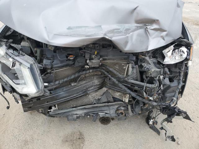 Photo 12 from auction – 2018 NISSAN ROGUE S with VIN 5N1AT2MT5JC797255