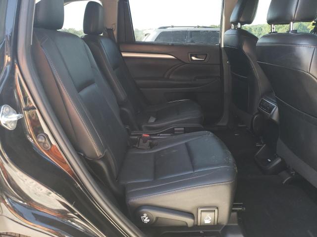 Photo 11 from auction – 2019 TOYOTA HIGHLANDER SE with VIN 5TDKZRFH2KS574745