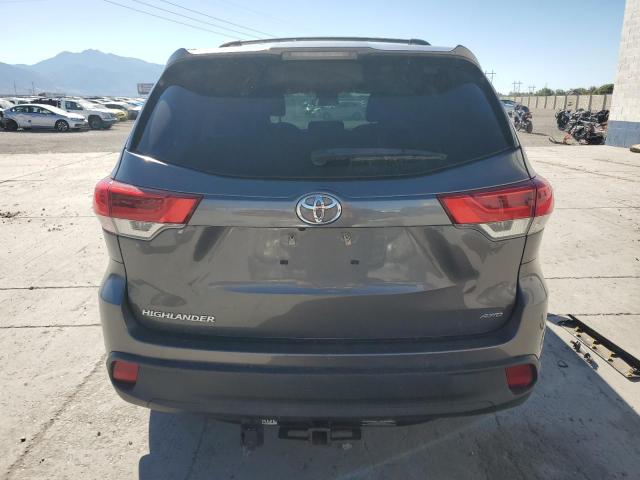 Photo 6 from auction – 2018 TOYOTA HIGHLANDER with VIN 5TDBZRFH6JS874514