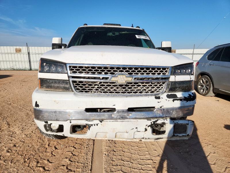 Photo 5 from auction – 2006 CHEVROLET SILVERADO with VIN 1GCHC23286F105524