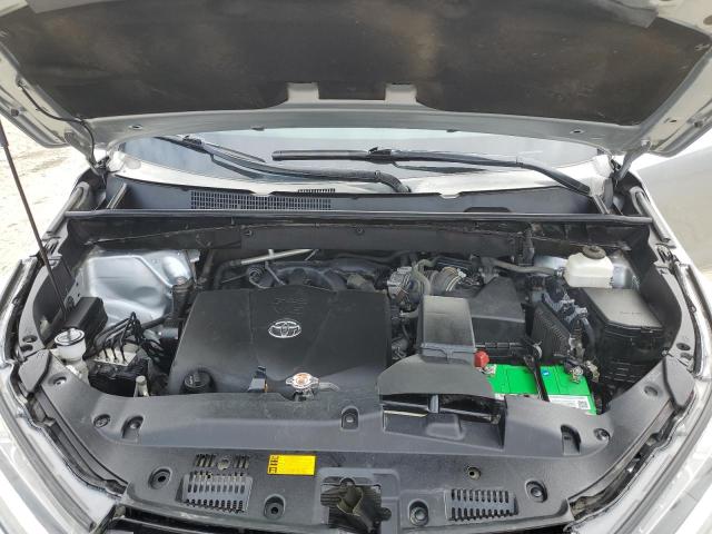 Photo 12 from auction – 2018 TOYOTA HIGHLANDER SE with VIN 5TDJZRFH0JS541219