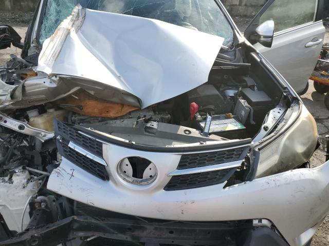 Photo 12 from auction – 2015 TOYOTA RAV4 XLE with VIN JTMRFREV9FD156991