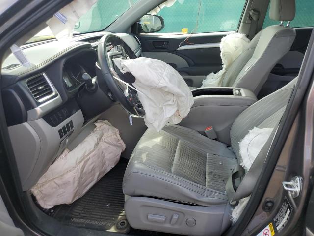 Photo 7 from auction – 2014 TOYOTA HIGHLANDER with VIN 5TDBKRFH1ES027636