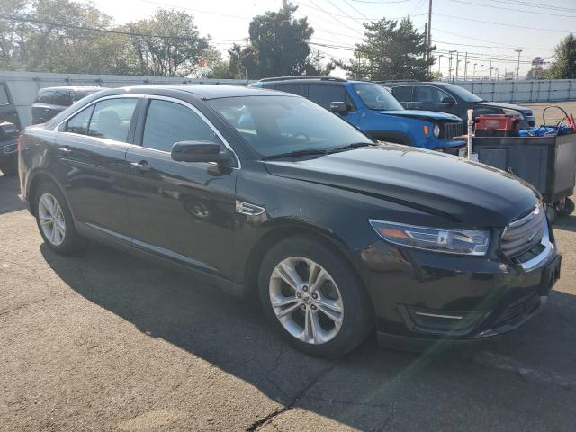 Photo 4 from auction – 2018 FORD TAURUS SEL with VIN 1FAHP2E8XJG143190