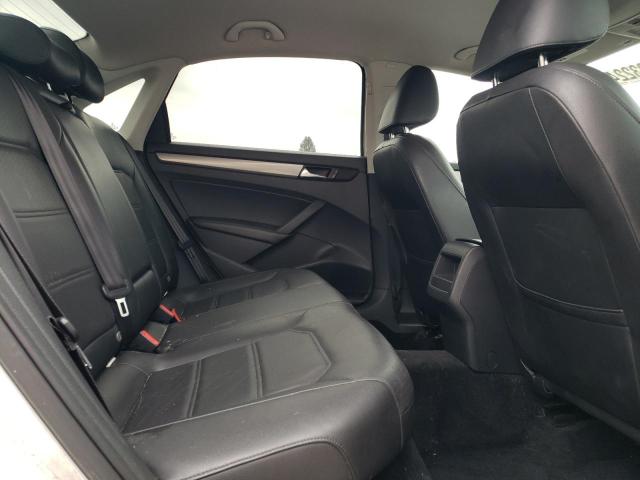 Photo 10 from auction – 2015 VOLKSWAGEN PASSAT S with VIN 1VWAT7A39FC004775