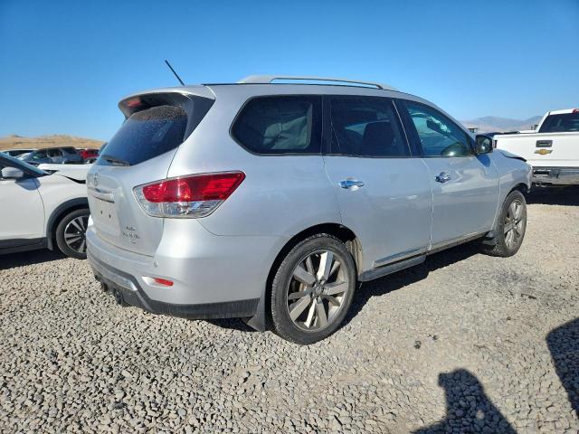 Photo 3 from auction – 2014 NISSAN PATHFINDER with VIN 5N1AR2MM3EC602959