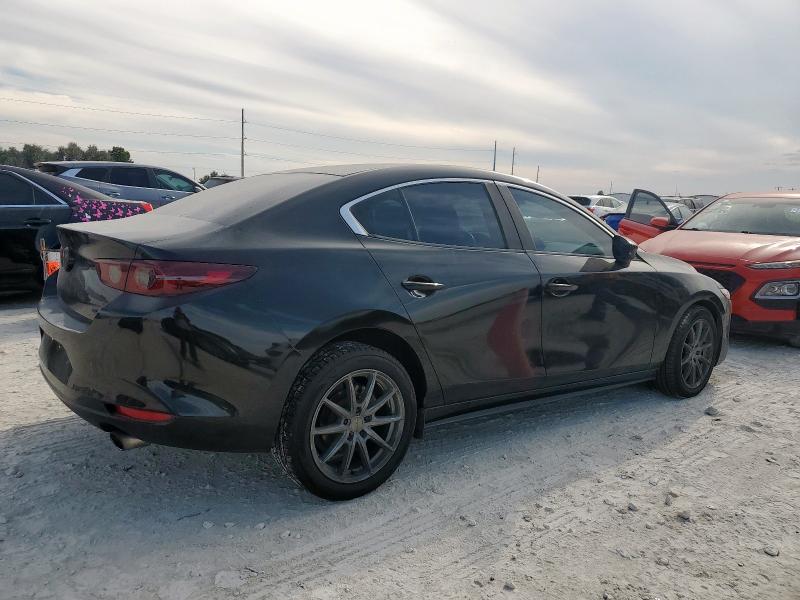 Photo 3 from auction – 2020 MAZDA 3 SELECT with VIN JM1BPACL1L1175629