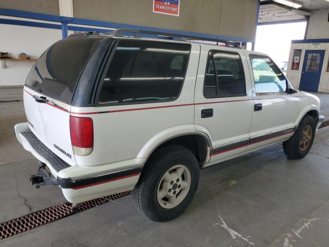 Photo 3 from auction – 1997 CHEVROLET BLAZER with VIN 1GNDT13W6VK205047