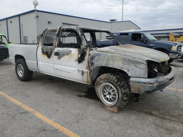 Photo 4 from auction – 2003 CHEVROLET SILVERADO with VIN 2GCEK19V731106636