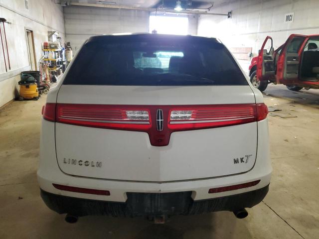 Photo 6 from auction – 2018 LINCOLN MKT with VIN 2LMHJ5ATXJBL01641