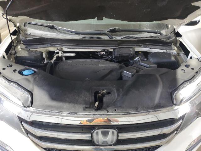 Photo 12 from auction – 2017 HONDA PILOT TOURING with VIN 5FNYF6H98HB000509