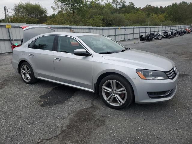 Photo 4 from auction – 2014 VOLKSWAGEN PASSAT SE with VIN 1VWBT7A30EC050028