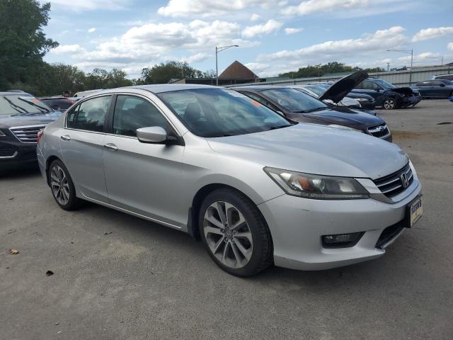 Фото 4 с аукциона – 2014 HONDA ACCORD с VIN 1HGCR2F59EA009087