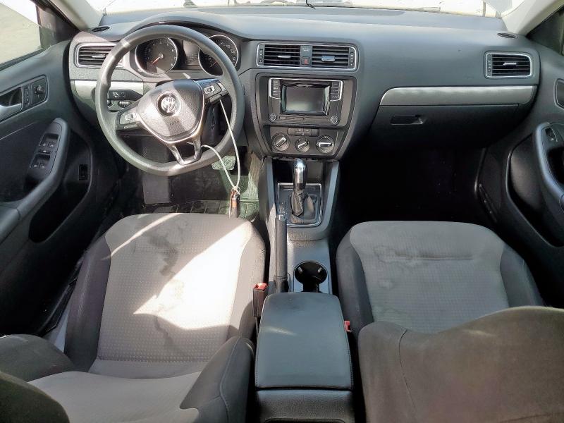 Photo 8 from auction – 2018 VOLKSWAGEN JETTA S with VIN 3VW2B7AJ0JM232676