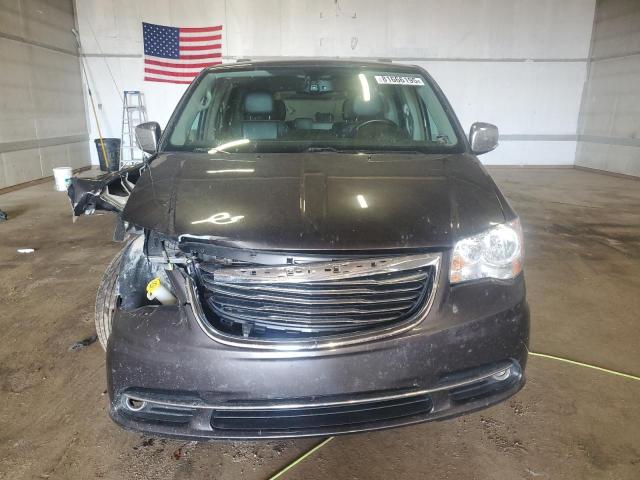 Photo 5 from auction – 2016 CHRYSLER TOWN & COU with VIN 2C4RC1CG2GR306159