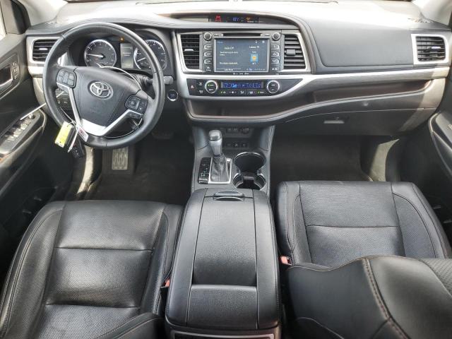Photo 8 from auction – 2017 TOYOTA HIGHLANDER with VIN 5TDDZRFH6HS420735