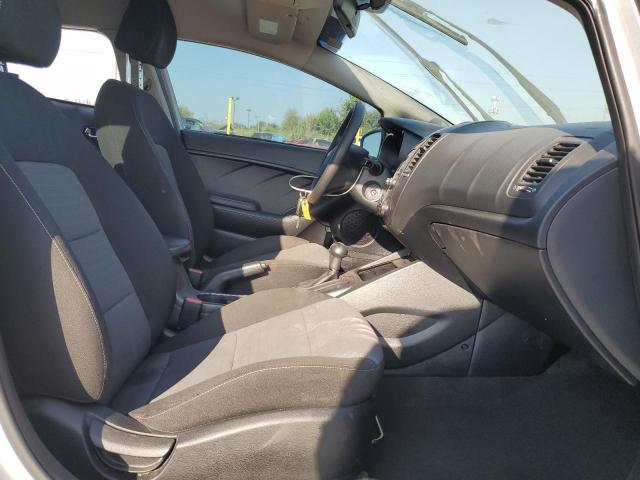 Photo 7 from auction – 2016 KIA FORTE LX with VIN KNAFK5A83G5585172