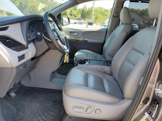 Photo 7 from auction – 2017 TOYOTA SIENNA XLE with VIN 5TDDZ3DC4HS171596