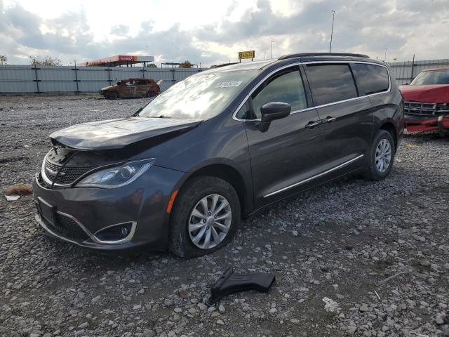 CHRYSLER PACIFICA T 2017 with VIN 2C4RC1BG0HR823785 - Photo from auction