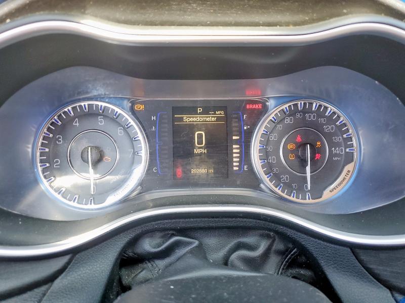 Photo 9 from auction – 2016 CHRYSLER 200 LX with VIN 1C3CCCFB9GN107449