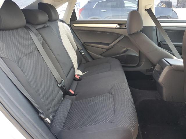 Photo 10 from auction – 2013 VOLKSWAGEN PASSAT S with VIN 1VWAP7A35DC033384