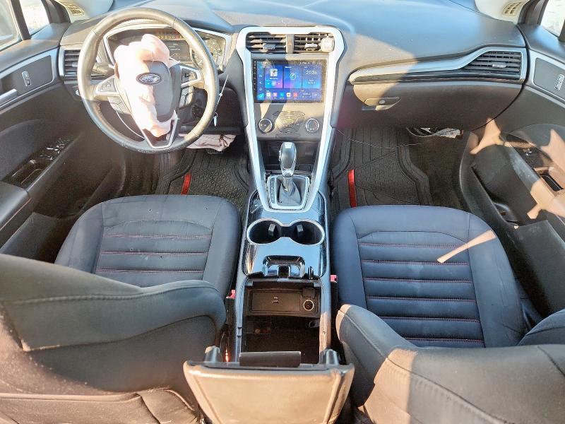 Photo 8 from auction – 2016 FORD FUSION SE with VIN 3FA6P0HDXGR399755