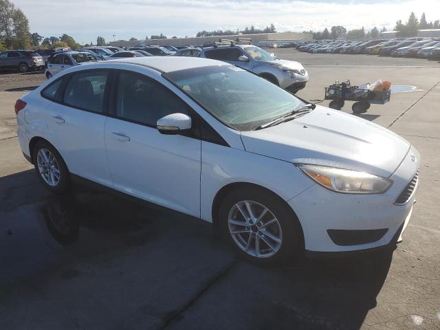 Photo 4 from auction – 2016 FORD FOCUS with VIN 1FADP3F26GL373503